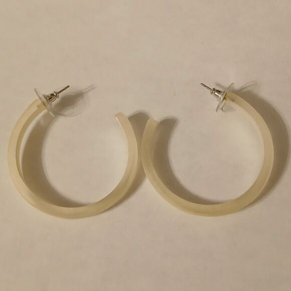 Unbranded Jewelry - Retro Clear White Hoop Earrings